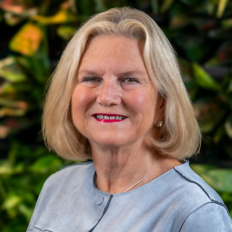 Tulinda Larsen Alumni Board 800x800 - 1