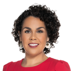Samantha Howard Headshot 235x235 - 1